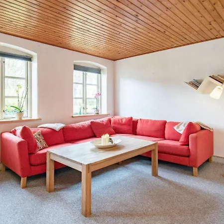 6 Person In Aeroskobing-by Traum *