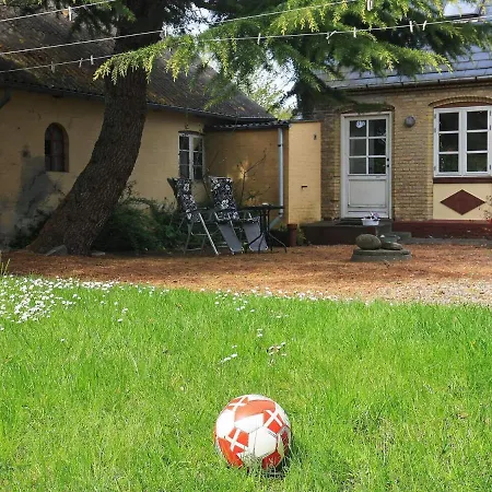 6 Person In Aeroskobing-by Traum Aeroskobing