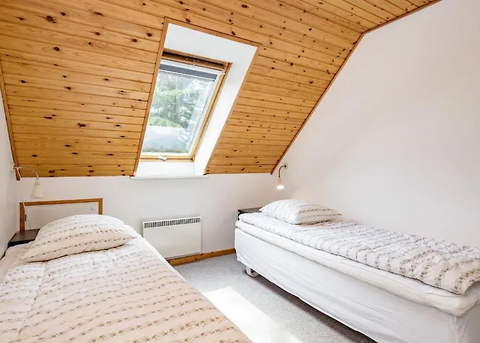 6 Person In Aeroskobing-by Traum Ærøskøbing